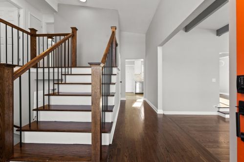 1315 89 St, Chicago IL 60617-3815 exterior