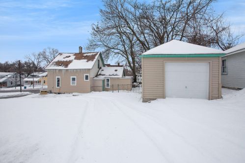 1041 Noble St, Grand Rapids MI 49507-1930 exterior