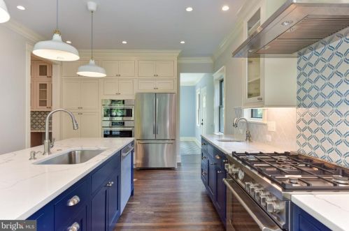 7 Maple St, Alexandria VA  22301-2603 exterior