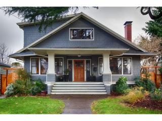 923 Lambert St, Portland, OR 97202-6327
