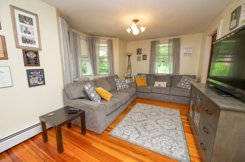 260 Main St, Plaistow NH 03865-3034 exterior