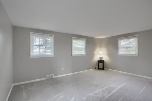 2630 Fairgreen Dr, Pittsburgh PA  15241-2916 exterior