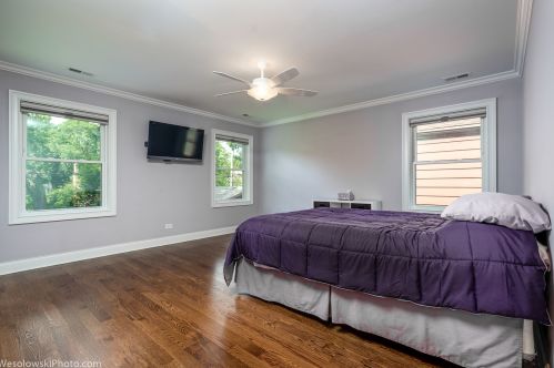 6908 Tonty Ave, Chicago IL 60646-1337 exterior