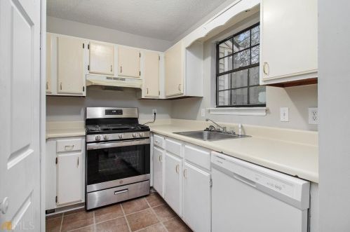 6998 Flagstone Way, Austell, GA 30168-6849