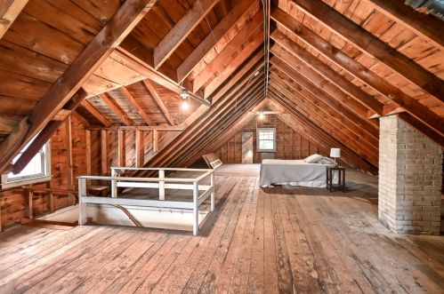 2434 85, Milwaukee WI 53226-1912 exterior