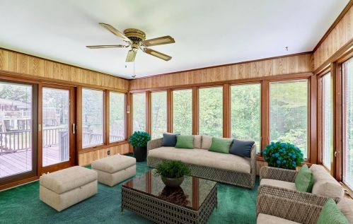 9308 Ldg Pole Ln, Saint Louis MO 63126-2158 exterior