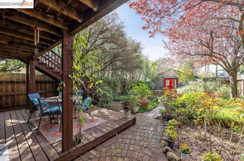 2122 Sacramento St, Berkeley CA 94702-1905 exterior