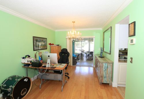 727 Calmoso Dr, Fort Pierce FL 34983-2208 exterior