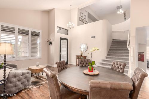 23002 52nd St, Phoenix AZ 85018-4402 exterior