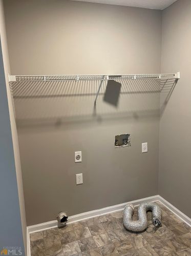 1370 Martinique Ct, Atlanta GA 30331-8335 exterior