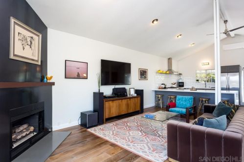 1407 Edgemont St, San Diego CA 92102-1210 exterior