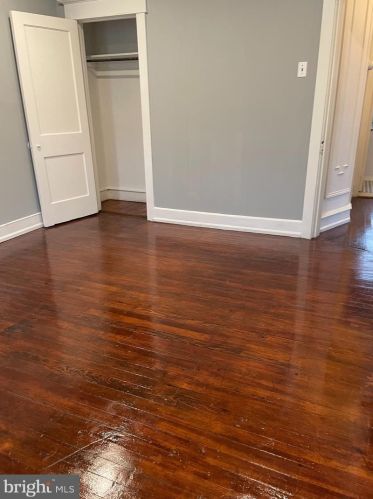 224 27 St, Camden NJ 08105-3927 exterior