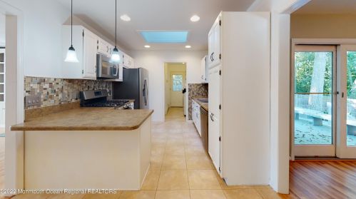 308 Enterprise Dr, Lacey NJ 08731-1815 exterior