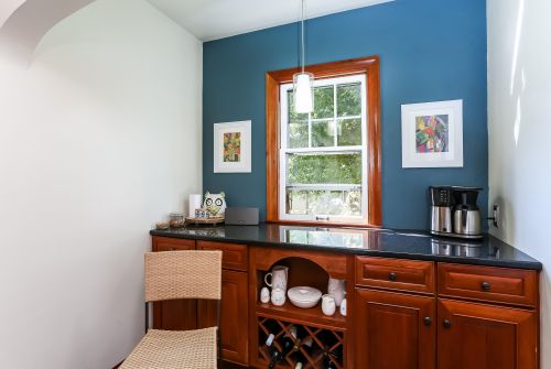 1360 Hartford Ave, Saint Paul MN 55116-1648 exterior