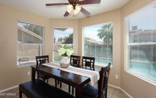 4331 Amberwood Dr, Phoenix AZ 85045-4209 exterior