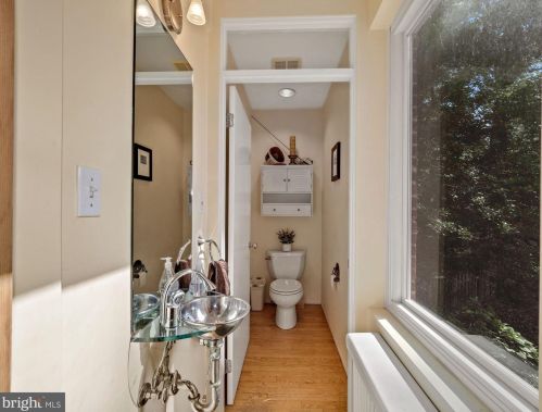 1111 Highland Dr, Silver Spring MD 20910-2220 exterior