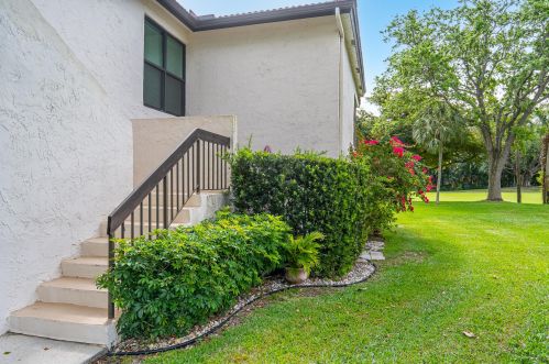 7970 Eastlake Dr, Boca Raton, FL 33433-2117