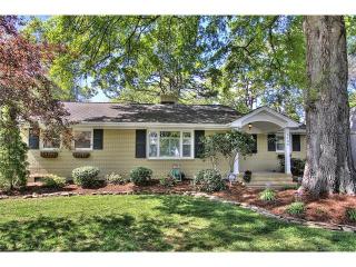 3234 Auburn Ave, Charlotte, NC 28209-1811