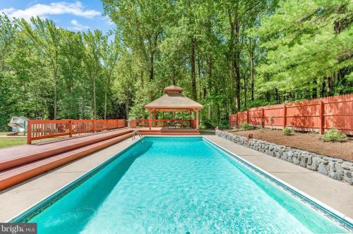 1070 Carson Dr, Huntingtown MD 20639-9507 exterior