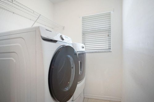 2872 Eagle Dr, Fort Pierce FL 34984-6321 exterior