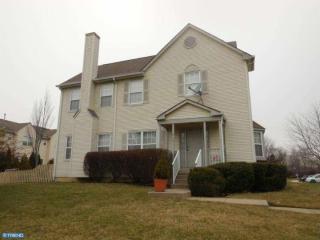 101 Cromwell Dr, Trenton NJ  08691-3072 exterior