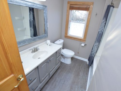 7422 Hiawatha Dr, Bull Valley IL 60097-8383 exterior