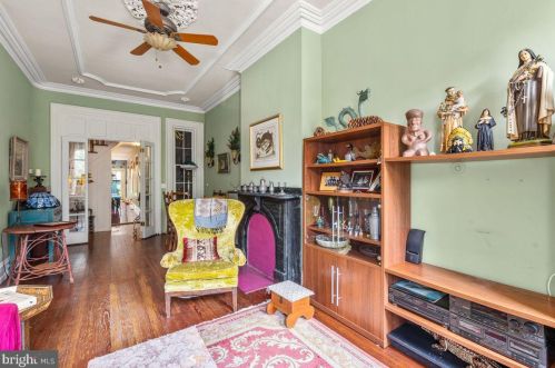 1129 Christian St, Philadelphia PA 19147-3710 exterior