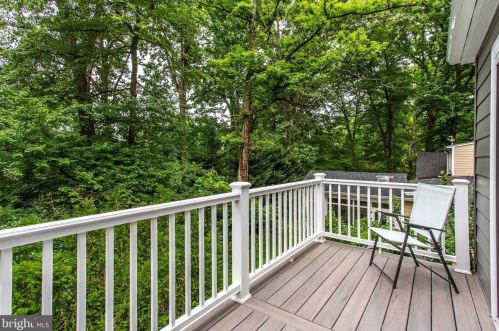 4 Argyle St, Rockville MD 20850-4417 exterior