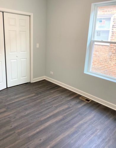 6224 Artesian Ave, Chicago IL  60629-1210 exterior