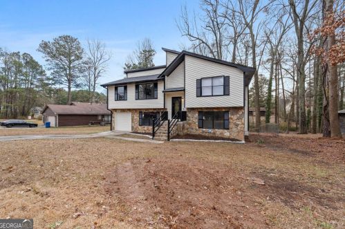 6585 Greenbower Ln, Atlanta, GA 30349-4875