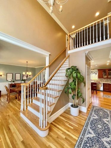 27 Patrick Dr, Seymour CT 06483-2372 exterior