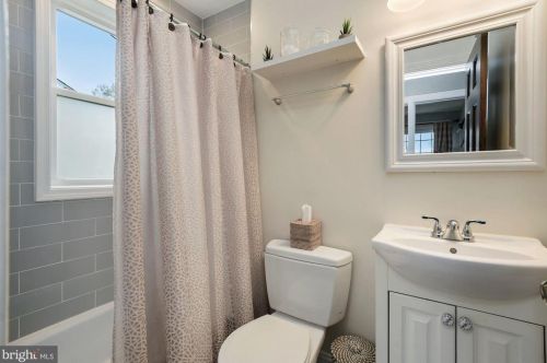 1317 Ritchie Pl, Washington DC 20017-2620 exterior