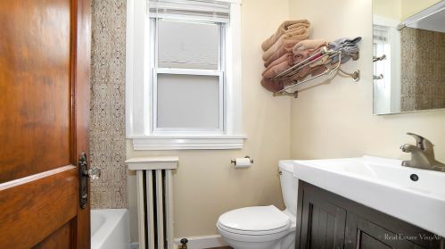 5442 Ludlam Ave, Chicago IL 60630-1413 exterior