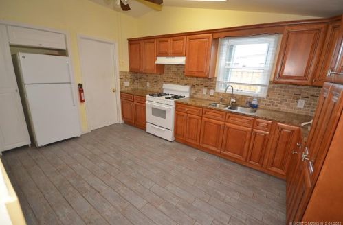 240 Prima Vis Blvd, Fort Pierce FL 34952-2275 exterior