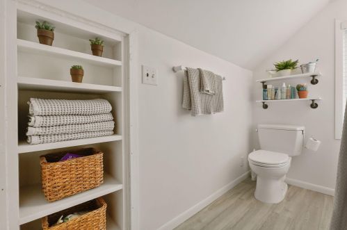 2212 Eleanor Ave, Saint Paul MN 55116-1101 exterior