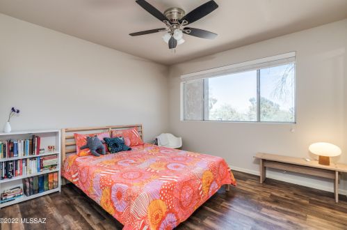 556 Dodge Blvd, Tucson AZ  85716-5162 exterior