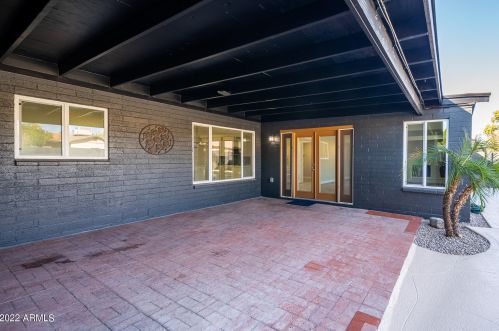 3824 Carol Ave, Phoenix AZ 85021-2091 exterior