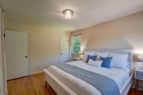 322 Cheyenne Trl, Madison WI  53705-4703 exterior