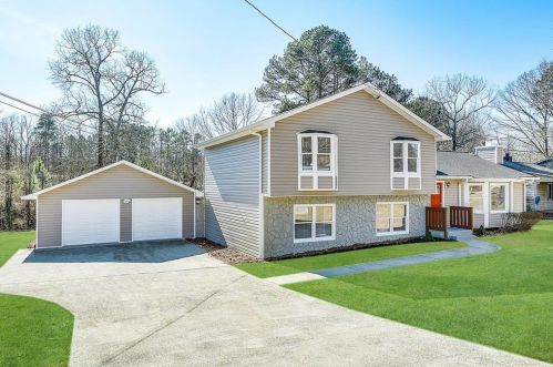 1542 Wethersfield Rd, Lithonia GA  30078-5629 exterior