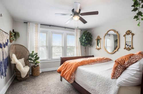 1239 Fisk Rd, Grand Rapids MI 49506-6565 exterior