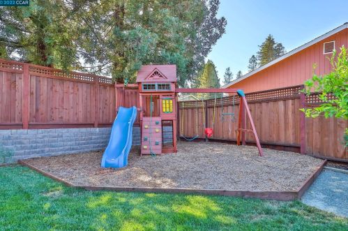 3782 Hitchcock Rd, Concord CA 94518-1732 exterior