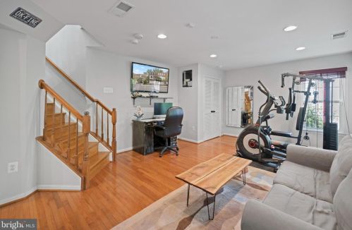 5412 Chieftain Cir, Alexandria VA 22312-2332 exterior