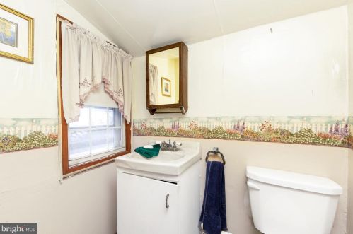 536 Belgrade St, Philadelphia PA 19125-2718 exterior