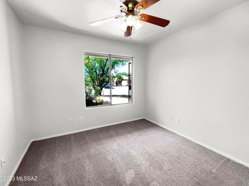 10195 Rainbow Meadow Dr, Tucson AZ  85747-5504 exterior