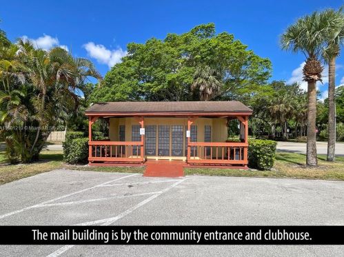 892 9th Street Cir, Boca Raton FL  33486-5245 exterior