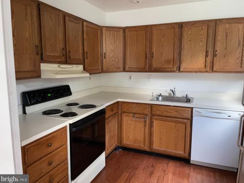 6931 Espey Ln, Mc Lean VA  22101-5456 exterior