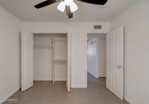 8058 31st Ln, Phoenix AZ  85051-6219 exterior