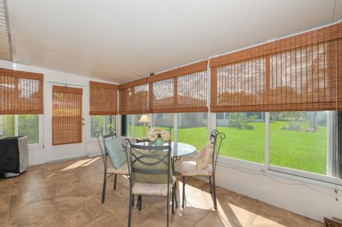 5675 Travelers Way, Fort Pierce FL 34982-4058 exterior