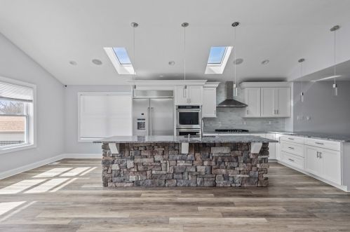 5547 Glass Rd, Pittsburgh PA  15205-9435 exterior