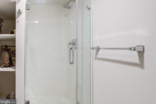 934 Ellsworth St, Philadelphia PA 19146-3010 exterior